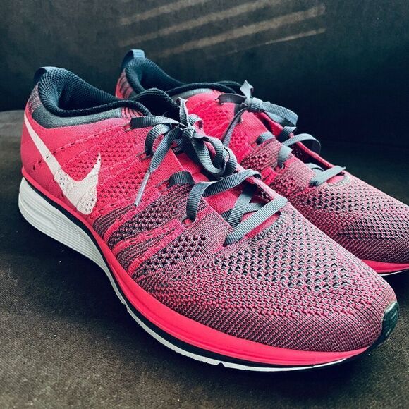 NEW Nike Flyknit Trainer Men's Shoes Flash Pink Grey Charcoal 6.5 US 532984-611 - Picture 1 of 9